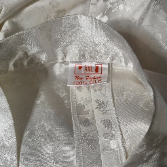 White Silk Mandarin Style Pants Set - Picture 5 of 6